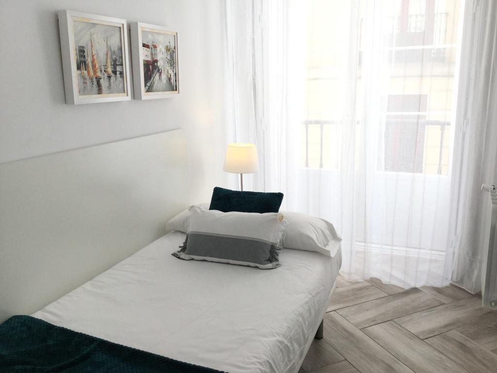 Madrazo By Forever * Madrid